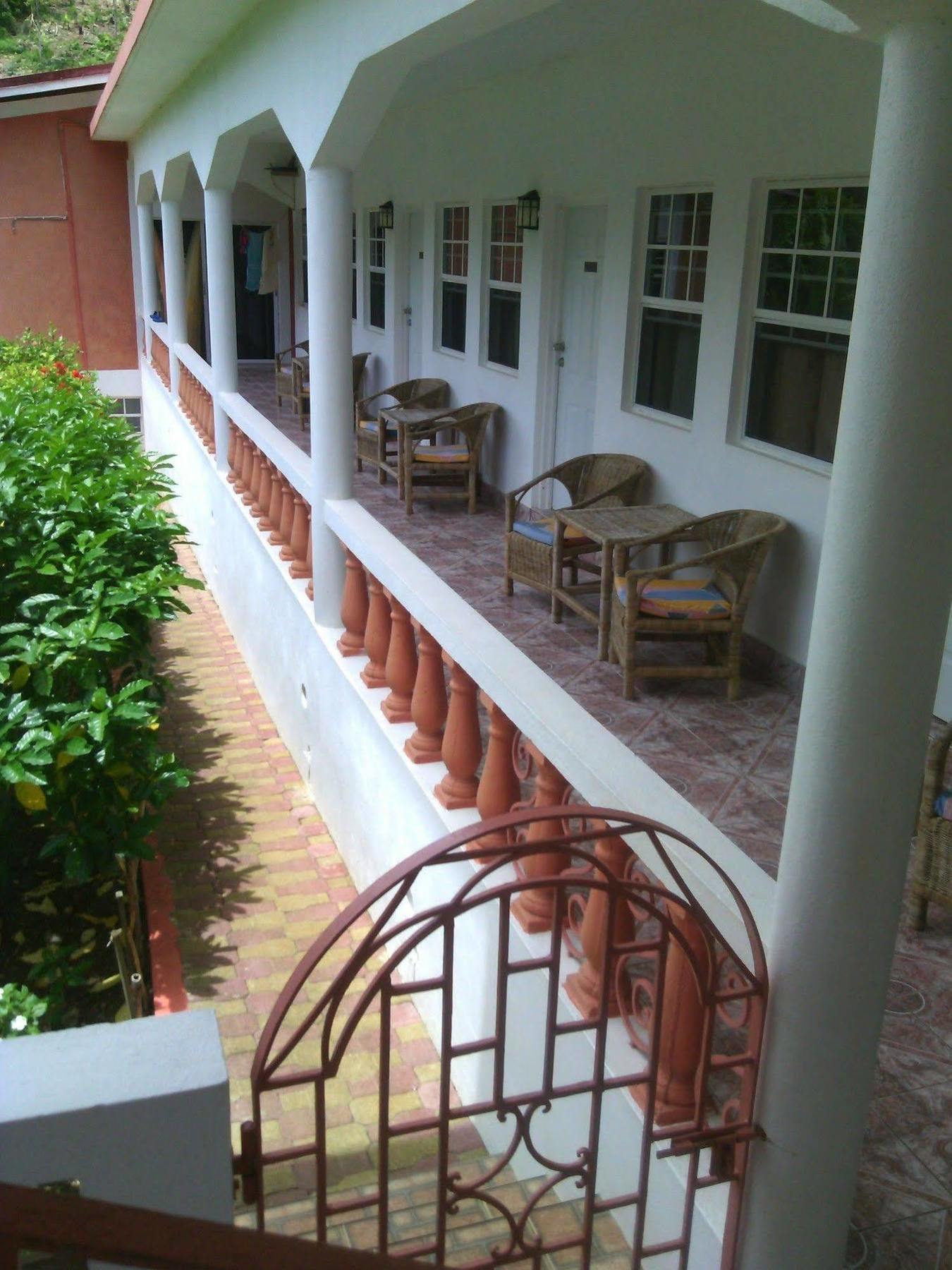 Polish Princess Guest House Port Antonio Eksteriør bilde