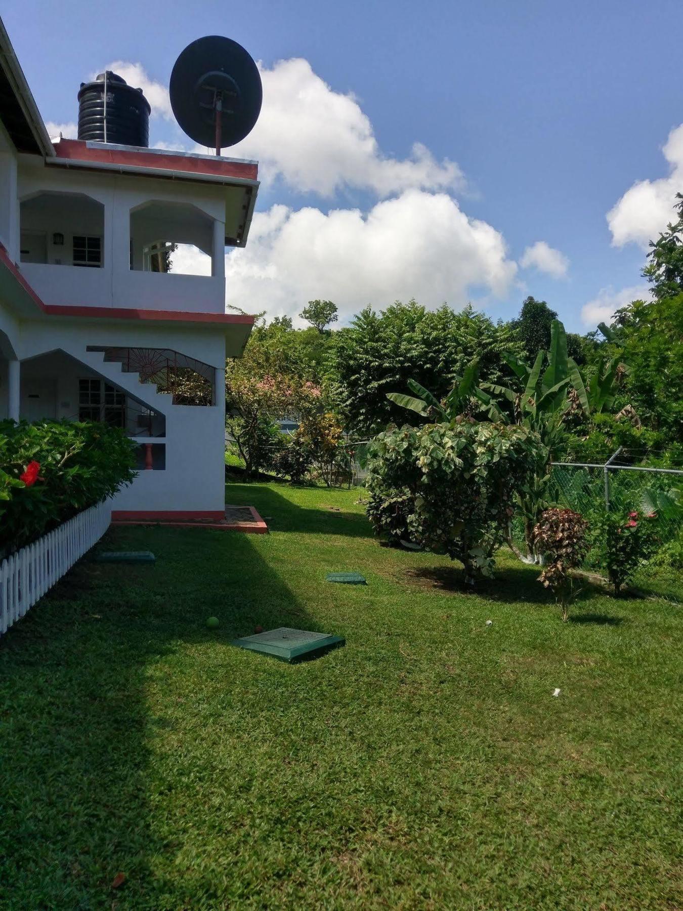 Polish Princess Guest House Port Antonio Eksteriør bilde
