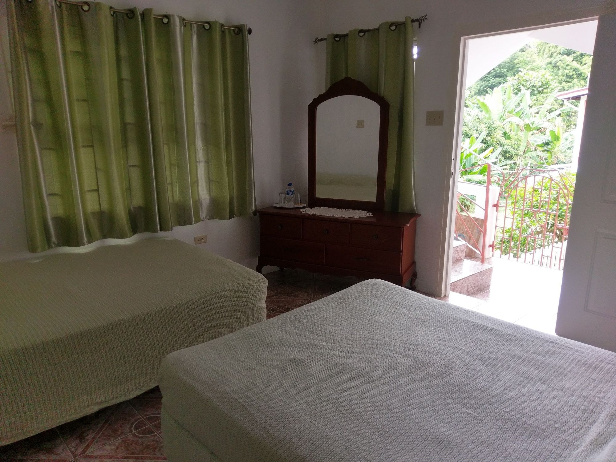 Polish Princess Guest House Port Antonio Eksteriør bilde